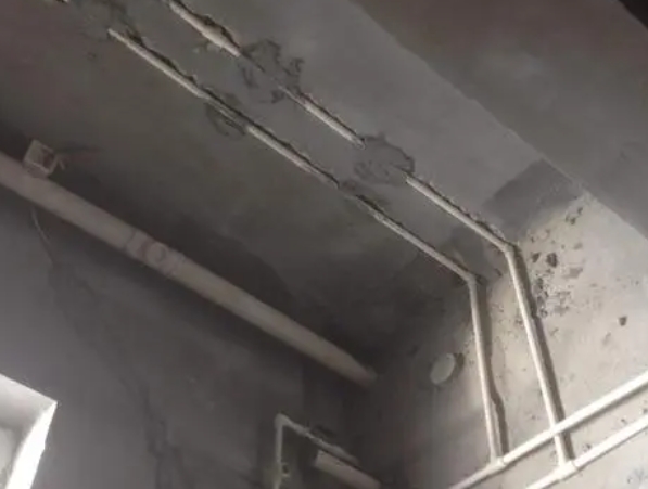 建瓯卫生间漏水维修公司分享下卫生间地漏渗漏维修方案。